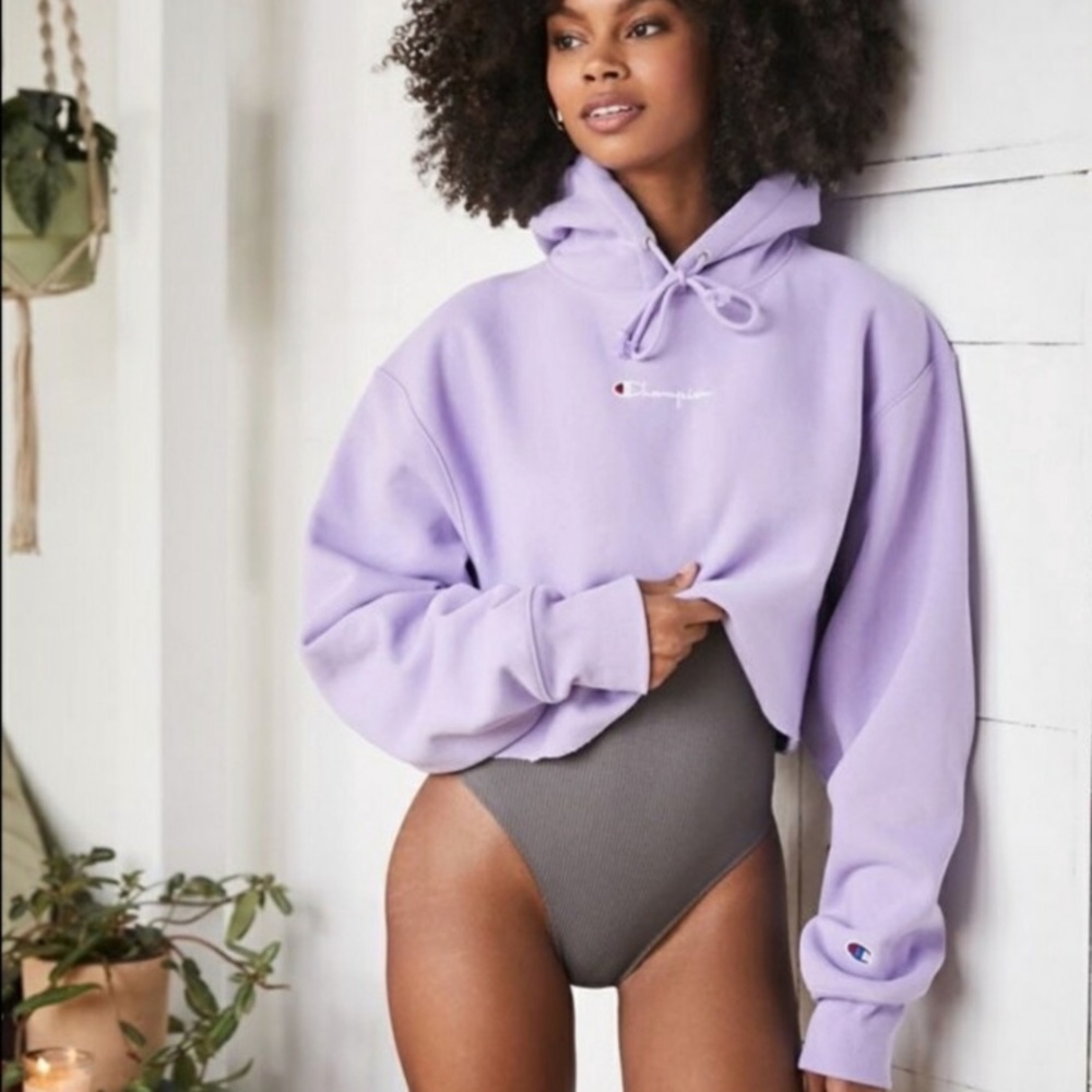 UO Champion Reverse Weave Script Cropped Hoodie